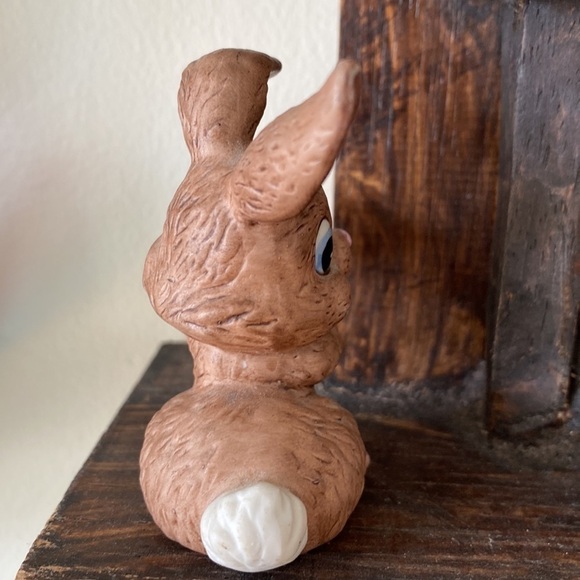 LEFTON bunny and with caterpillar on leaf Easter decoration rabbit spring - Picture 7 of 14